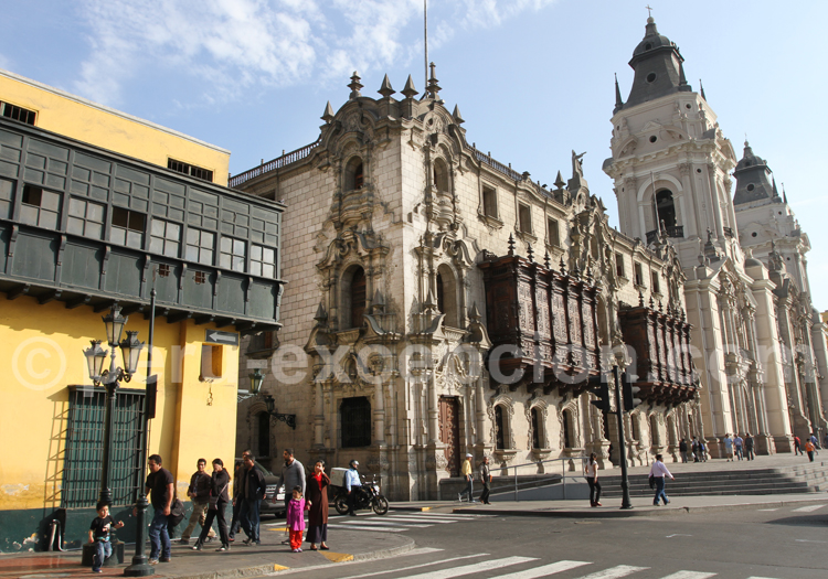 Rue JR. Carabaya, palacio Arzobispal, Lima