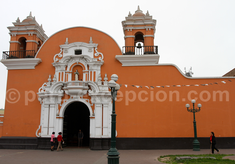 Eglise Sainte Maria Magdalena, Lima