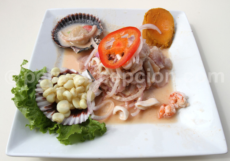 La cuisine péruvienne, ceviche de mariscos
