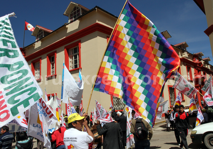 Drapeau indigène