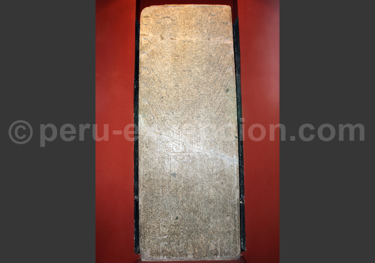 Granit de Raimondi de Chavín de Huantar, Museo MNAAHP, Lima