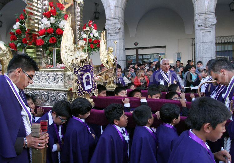 Procession religieuse à Arequipa
