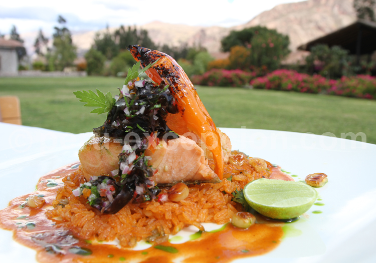 Saumon au riz sauce poivron