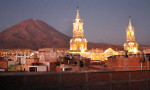 Cathédrale Arequipa et volcan Misti