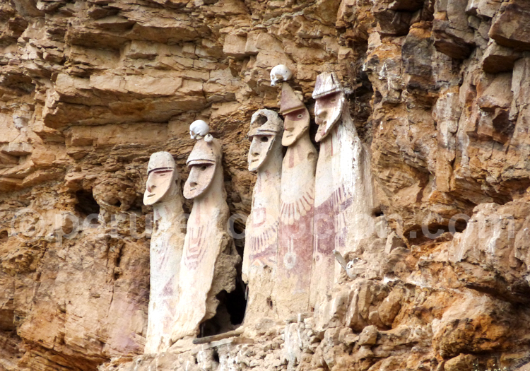 Sarcophages de Karajia