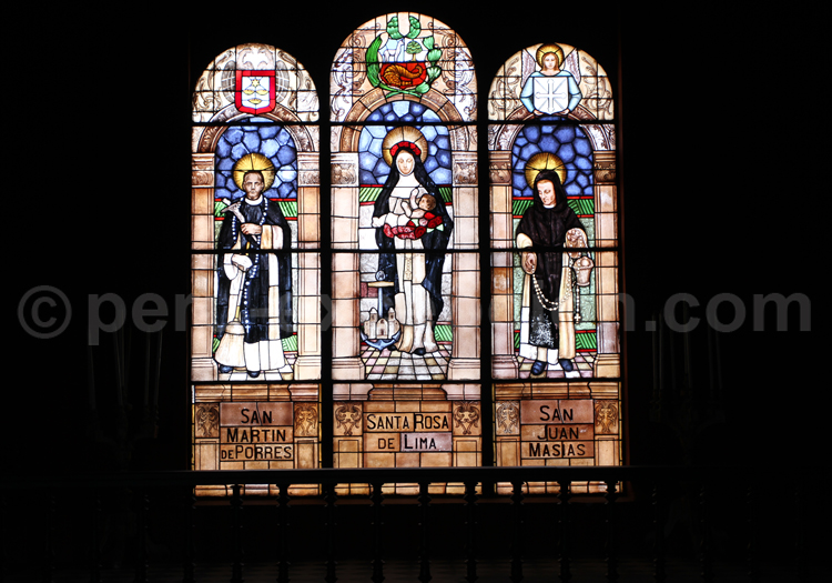 Vitrail des 3 saints patrons du pérou, Museo Convento Santo Domingo, Lima