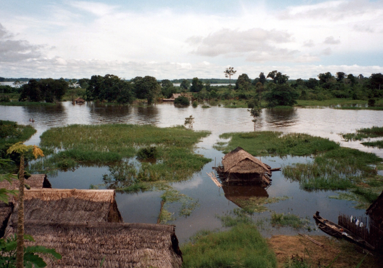 Village amazonien de Pevas, Licence CC