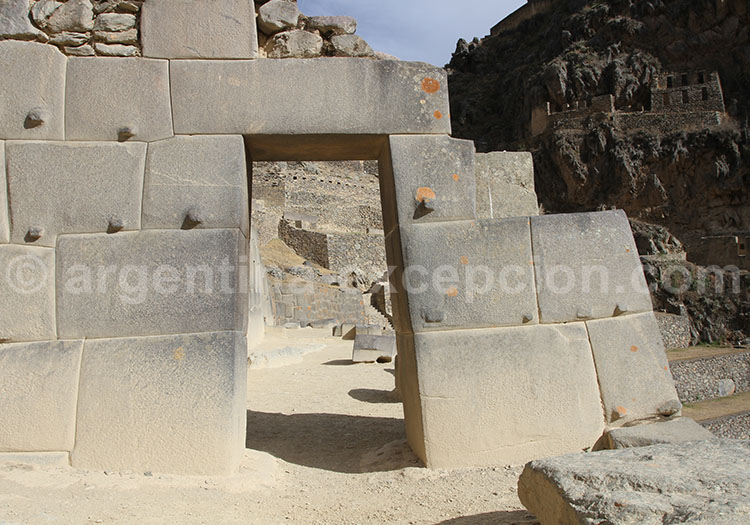Porte inca à Ollantaytambo