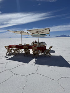 Déjeuner sur le salar d'Uyuni